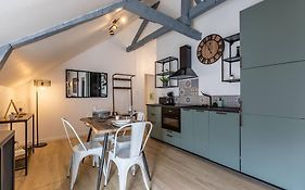 « L'Atelier Du 36 » Appartement A Montfort Sur Meu